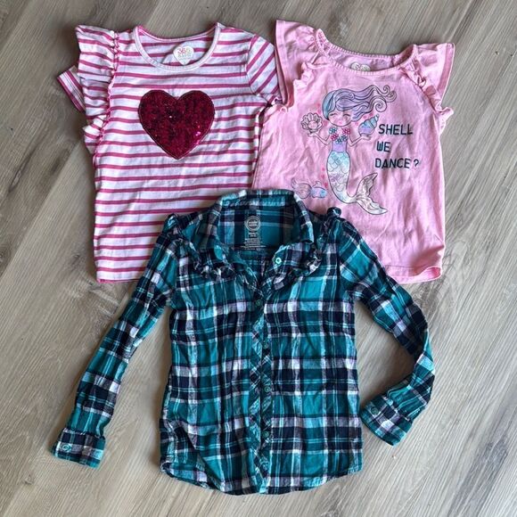 Flannel Shirt & Two Short Sleeve Tops bundle Set Size XS 4/5 - Picture 1 of 4